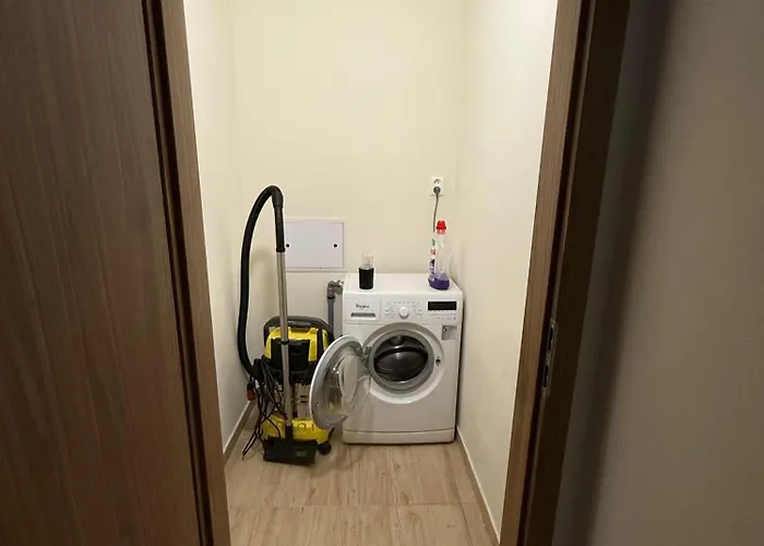 Zenna V Centre Mesta S Parkovaním Free Apartamento *